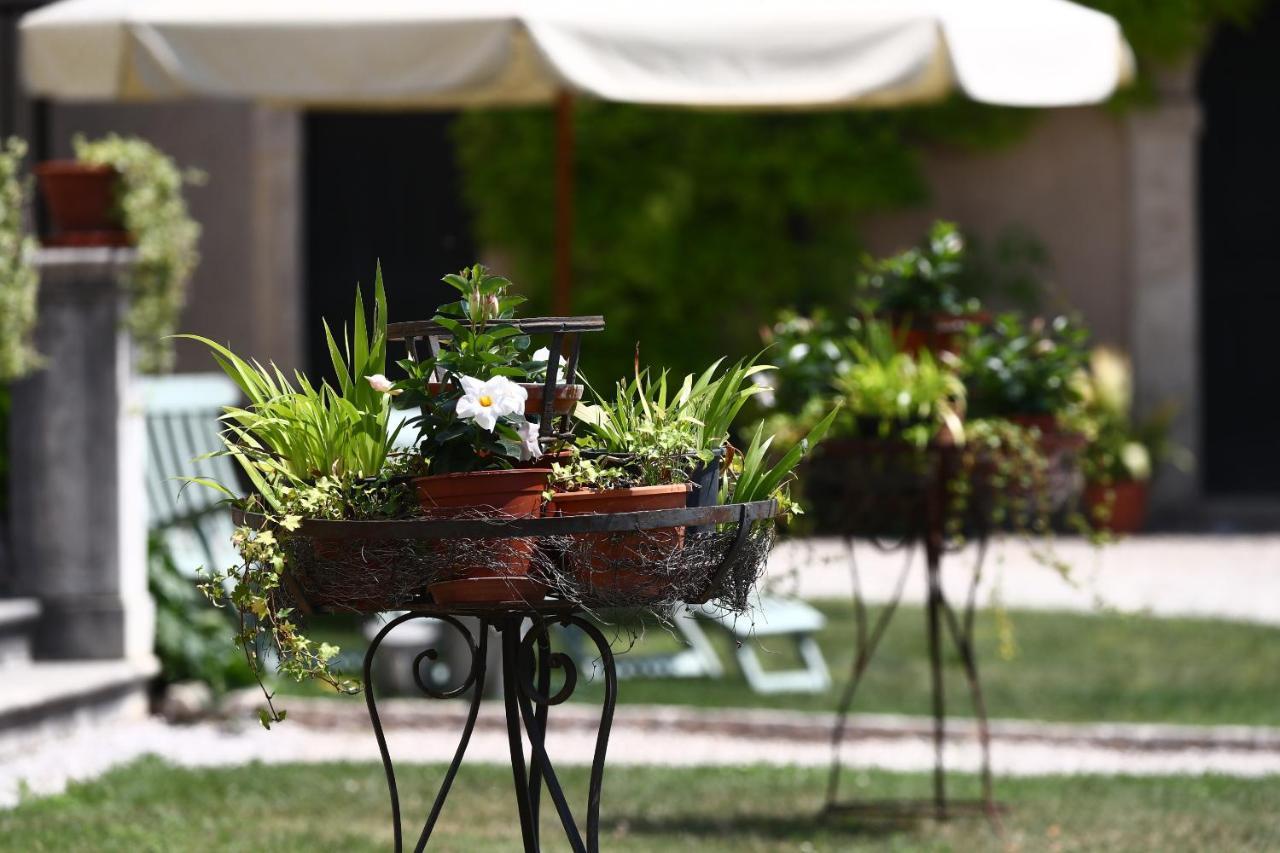 Relais Corte Paradiso Пескиера дел Гарда Екстериор снимка